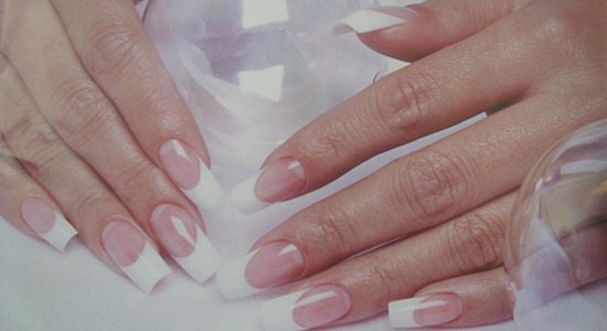 Укрепление  натуральных ногтей Укрепление  натуральных ногтей