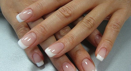 Какой маникюр подобрать к свадьбе? Какой маникюр подобрать к свадьбе?