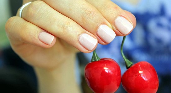 Оздоровительный гель-лак для ногтей Shellac Оздоровительный гель-лак для ногтей Shellac