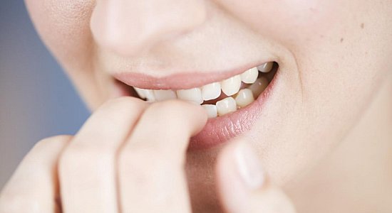 Привычка грызть ногти Привычка грызть ногти