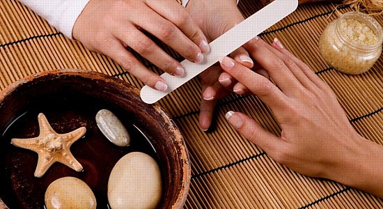Уход за руками и ногтями в домашних условиях Уход за руками и ногтями в домашних условиях