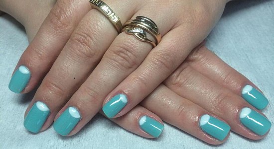 Техника выполнения лунного маникюра Техника выполнения лунного маникюра