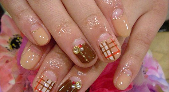 Маникюр для коротких ногтей Маникюр для коротких ногтей
