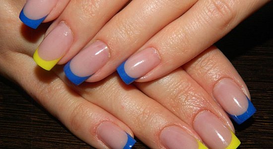 Как сделать недорогой маникюр? Как сделать недорогой маникюр?