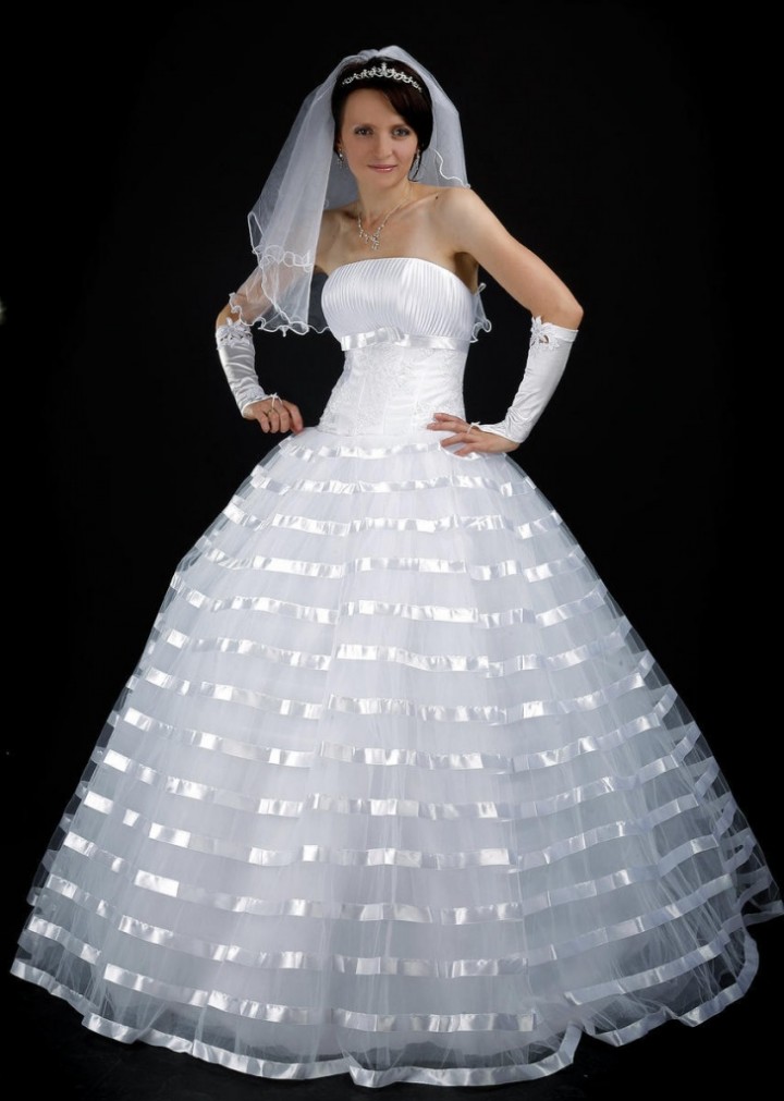 Свадебные платья Ампир - это простота и экстравагантность2